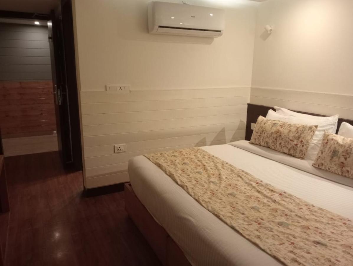 Yashshree Mussoorie Mall Road Екстер'єр фото