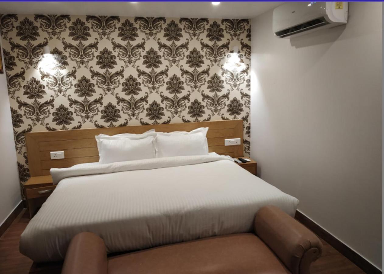 Yashshree Mussoorie Mall Road Екстер'єр фото