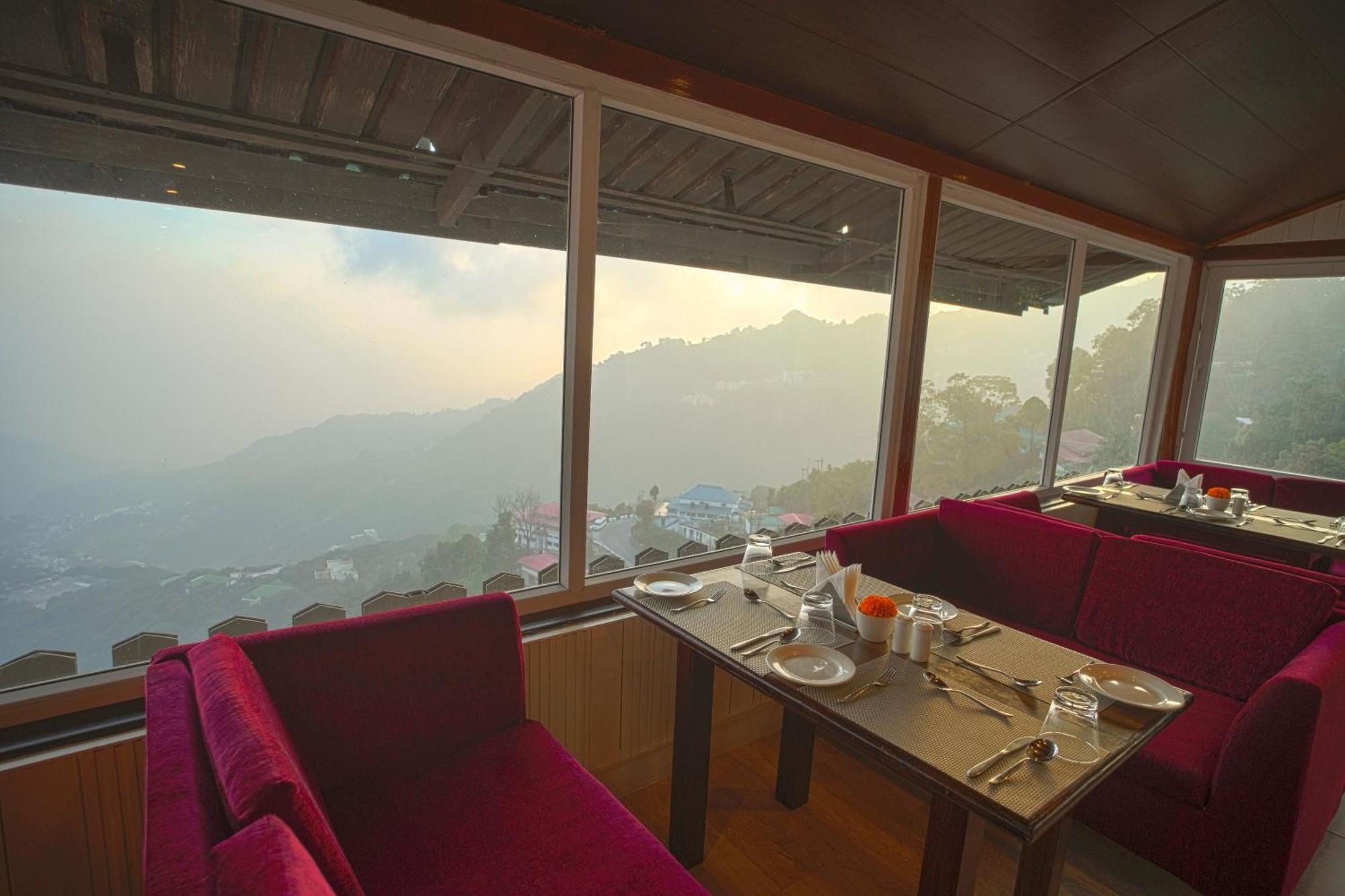 Yashshree Mussoorie Mall Road Екстер'єр фото