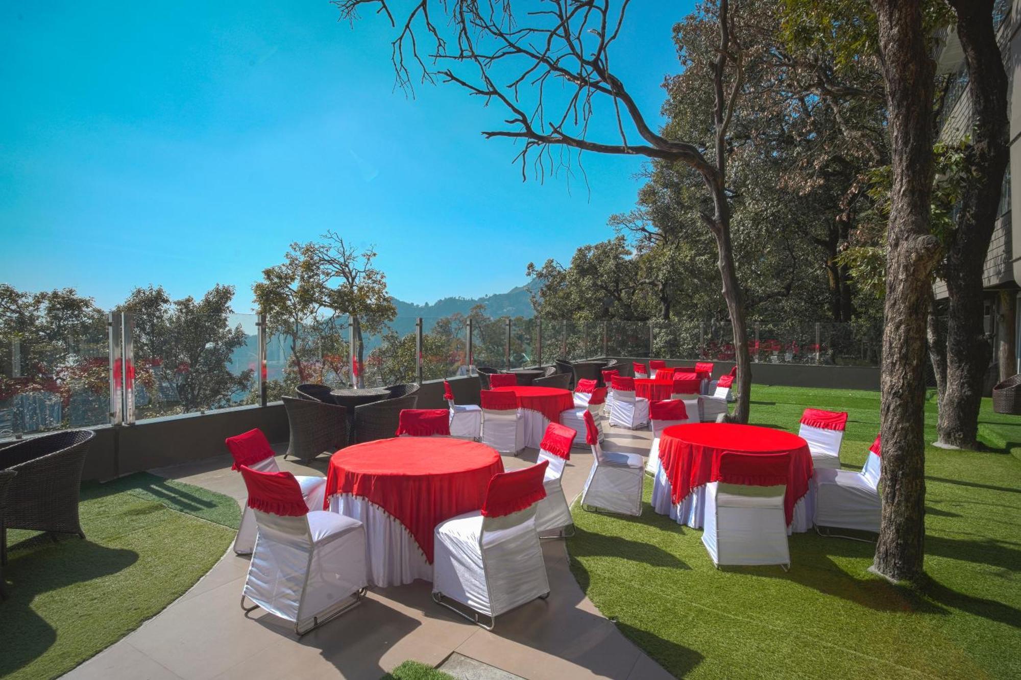 Yashshree Mussoorie Mall Road Екстер'єр фото