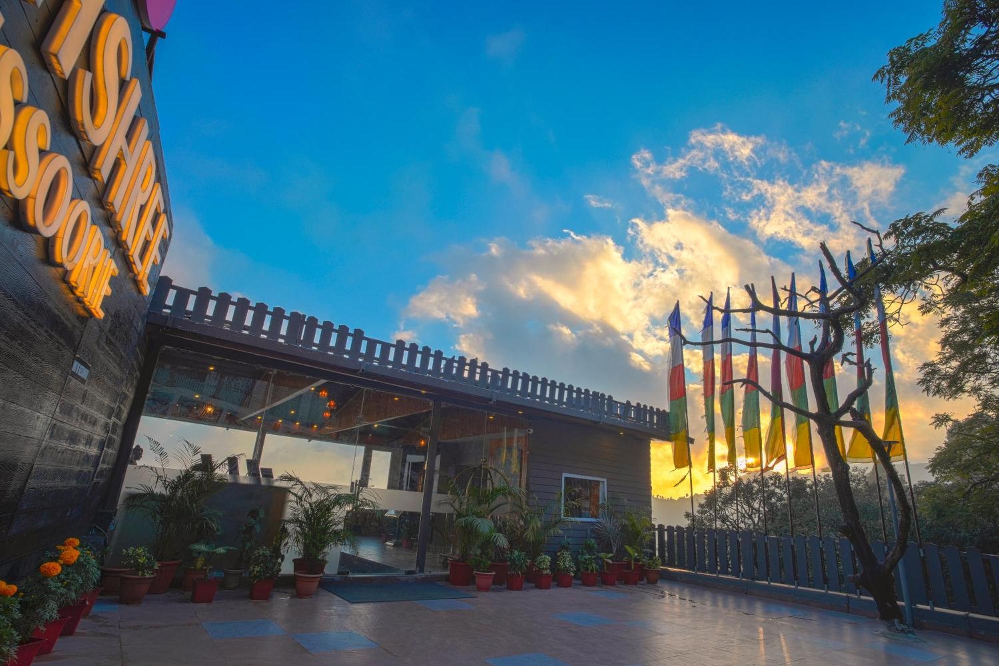 Yashshree Mussoorie Mall Road Екстер'єр фото